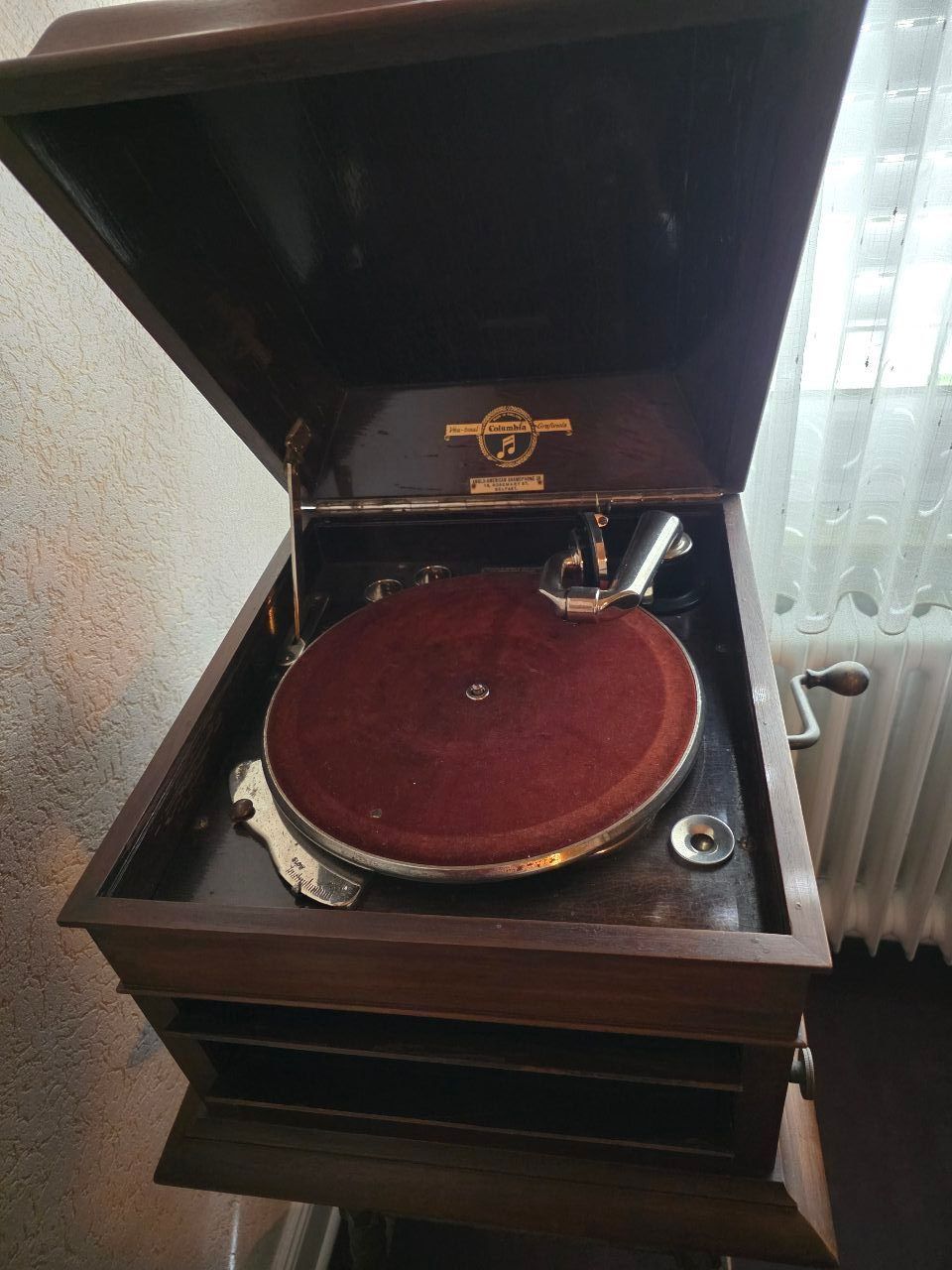 Tischgrammophon Mod. 120