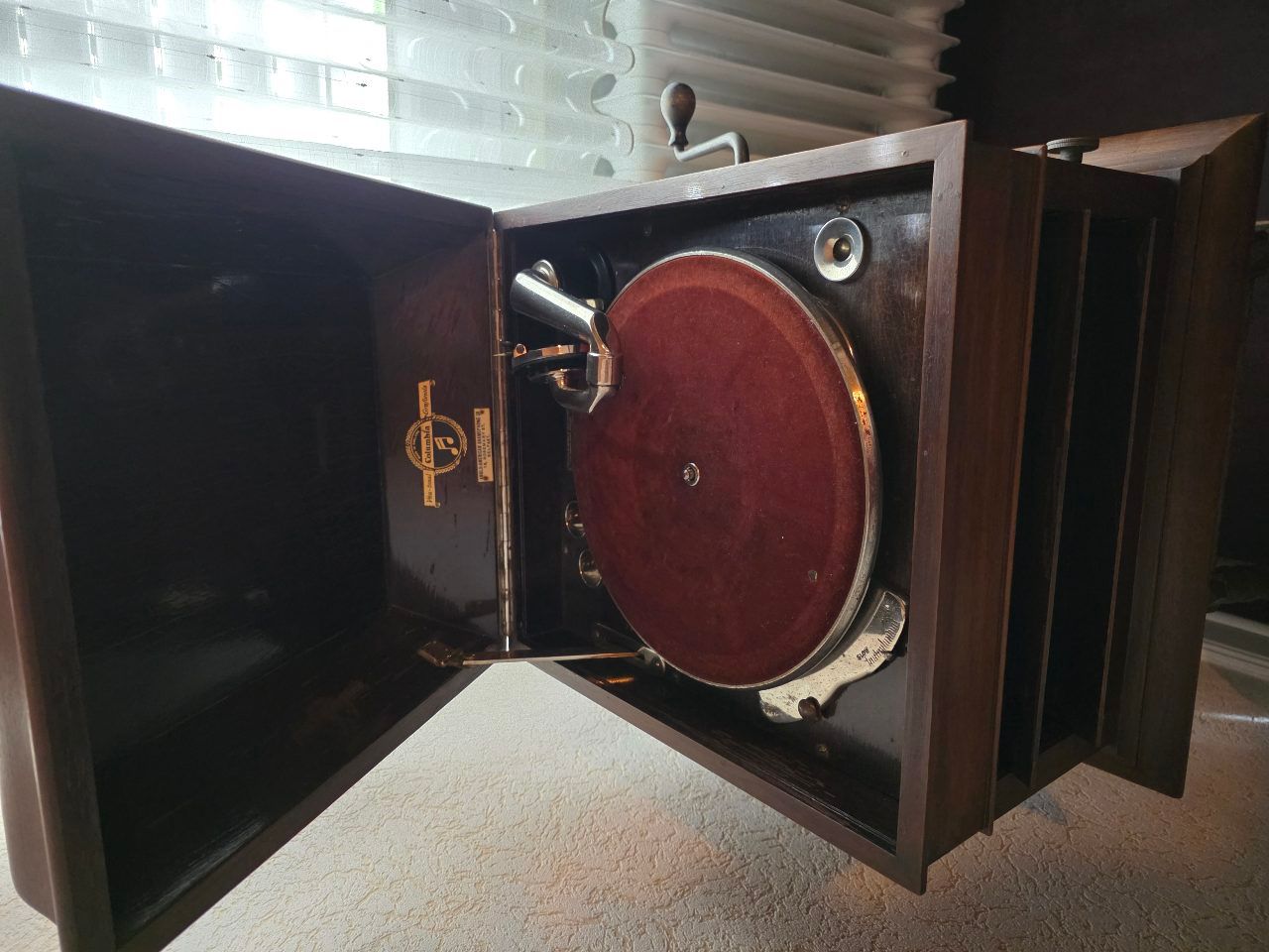 Tischgrammophon Mod. 120